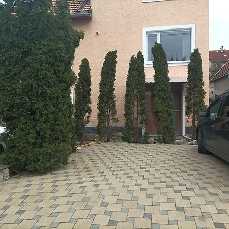 Závažná Poruba Za Ohradami 아파트 외부 사진